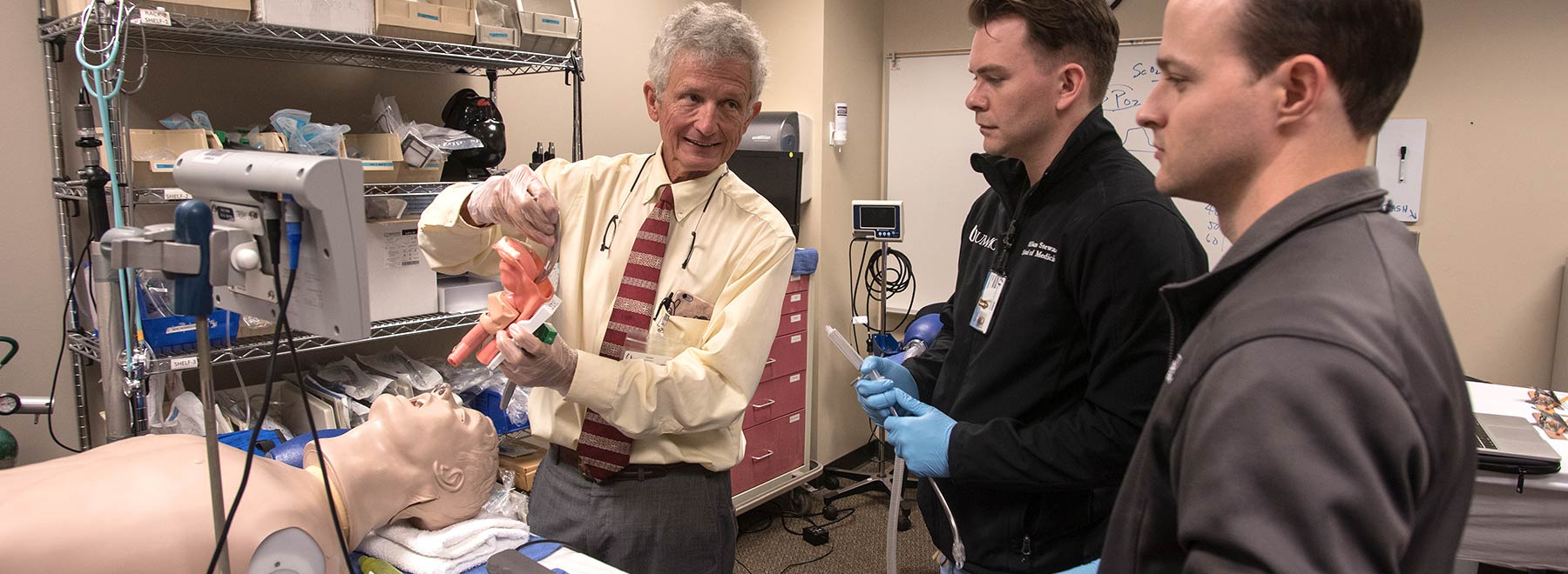 A UMMC faculty member demonstrates an anesthesia technique for students A UMMC faculty member demonstrates an anesthesia technique for students